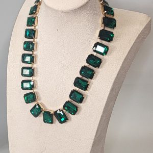 SYLVIA - EMERALD GREEN AND GOLD NECKLACE AND EARRINGS SET