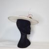 EMER - IVORY WHITE AND RED BOATER FASCINATOR - Image 4