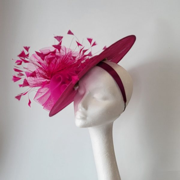 ELLIE-MAY  - CERISE PINK BRIM FASCINATOR ( SAMPLE SALE ) - Image 4