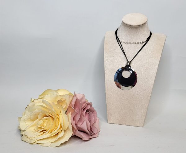 GEORGIA -  BLACK AND SILVER PENDANT NECKLACE