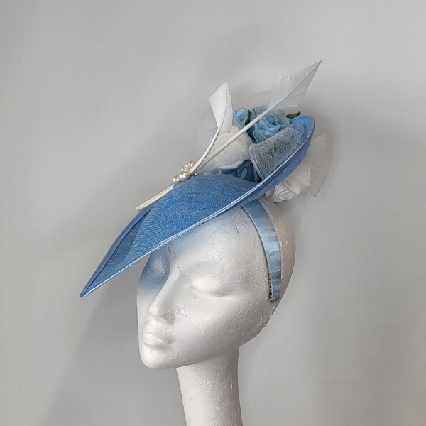 ALEXANDRIA -  BLUE AND IVORY WHITE FASCINATOR - Image 4