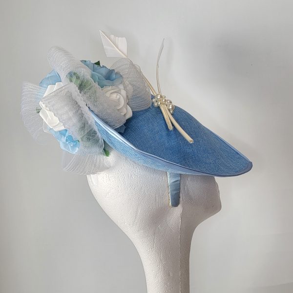 ALEXANDRIA -  BLUE AND IVORY WHITE FASCINATOR - Image 2