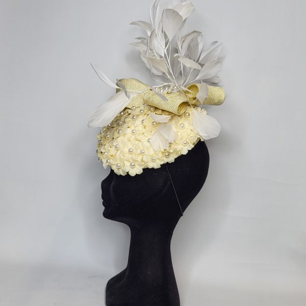 MERLINA - PALE YELLOW ,AND PEARL FASCINATOR WITH FLOATING IVORY FEATHERS - Image 3