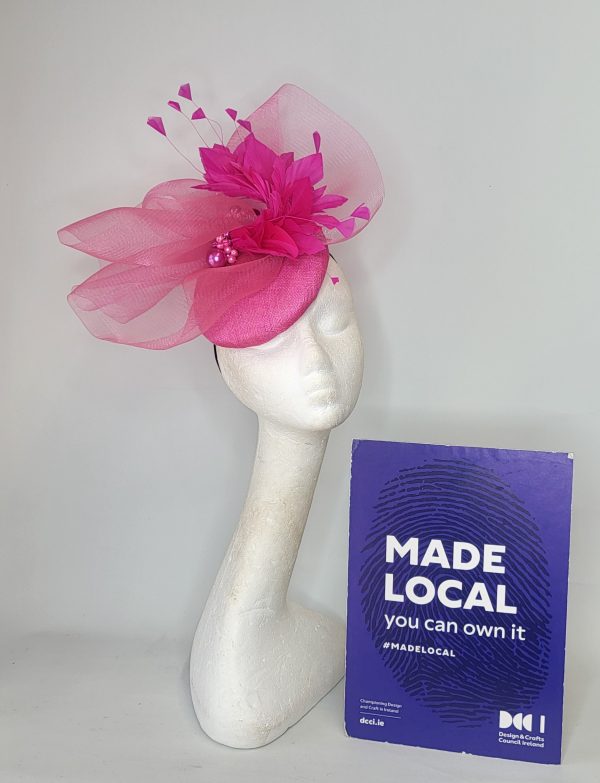 LINDSAY - HOT PINK  PILL  BOX FASCINATOR - Image 5