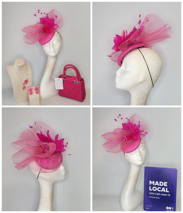 LINDSAY - HOT PINK  PILL  BOX FASCINATOR