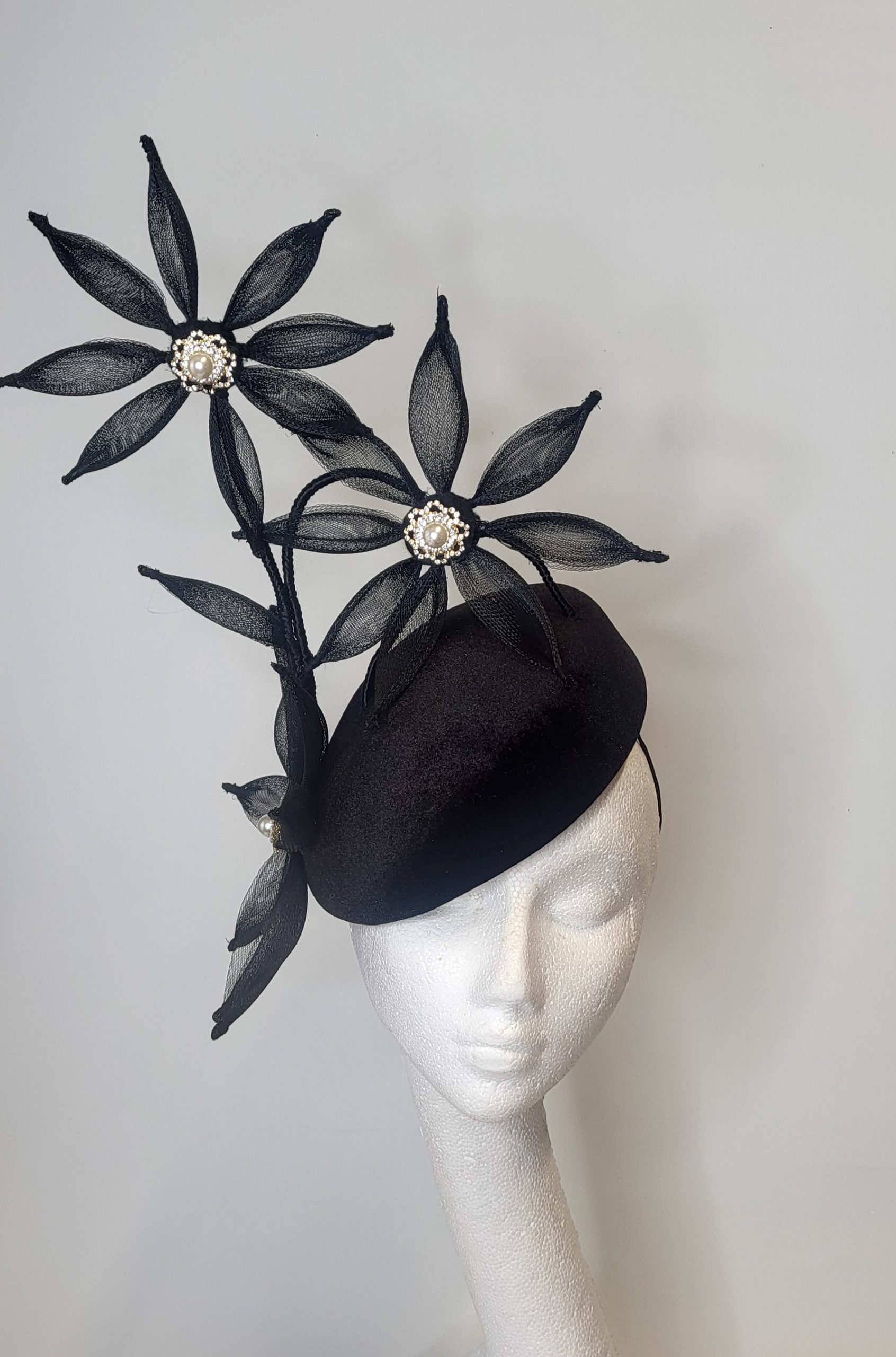 CANDICE - BLACK VELVET AND PEARL SLOPED FASCINATOR - EX-HIRE - Image 5