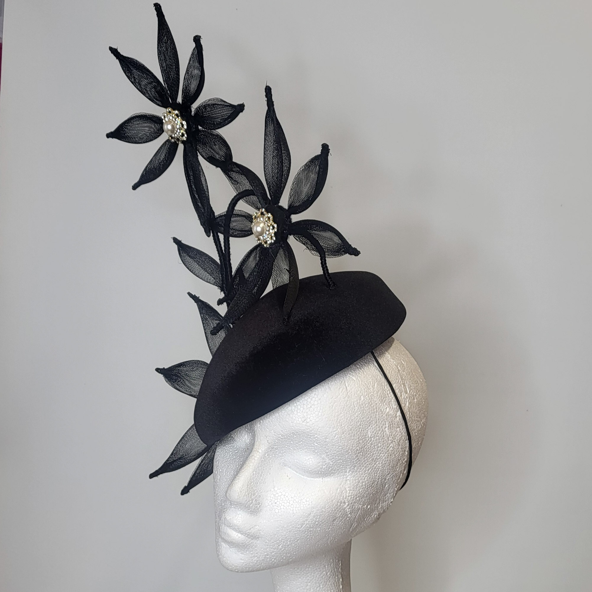 CANDICE - BLACK VELVET AND PEARL SLOPED FASCINATOR - EX-HIRE - Image 4