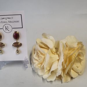 BROWN AND TAUPE DROPPED EARRINGS