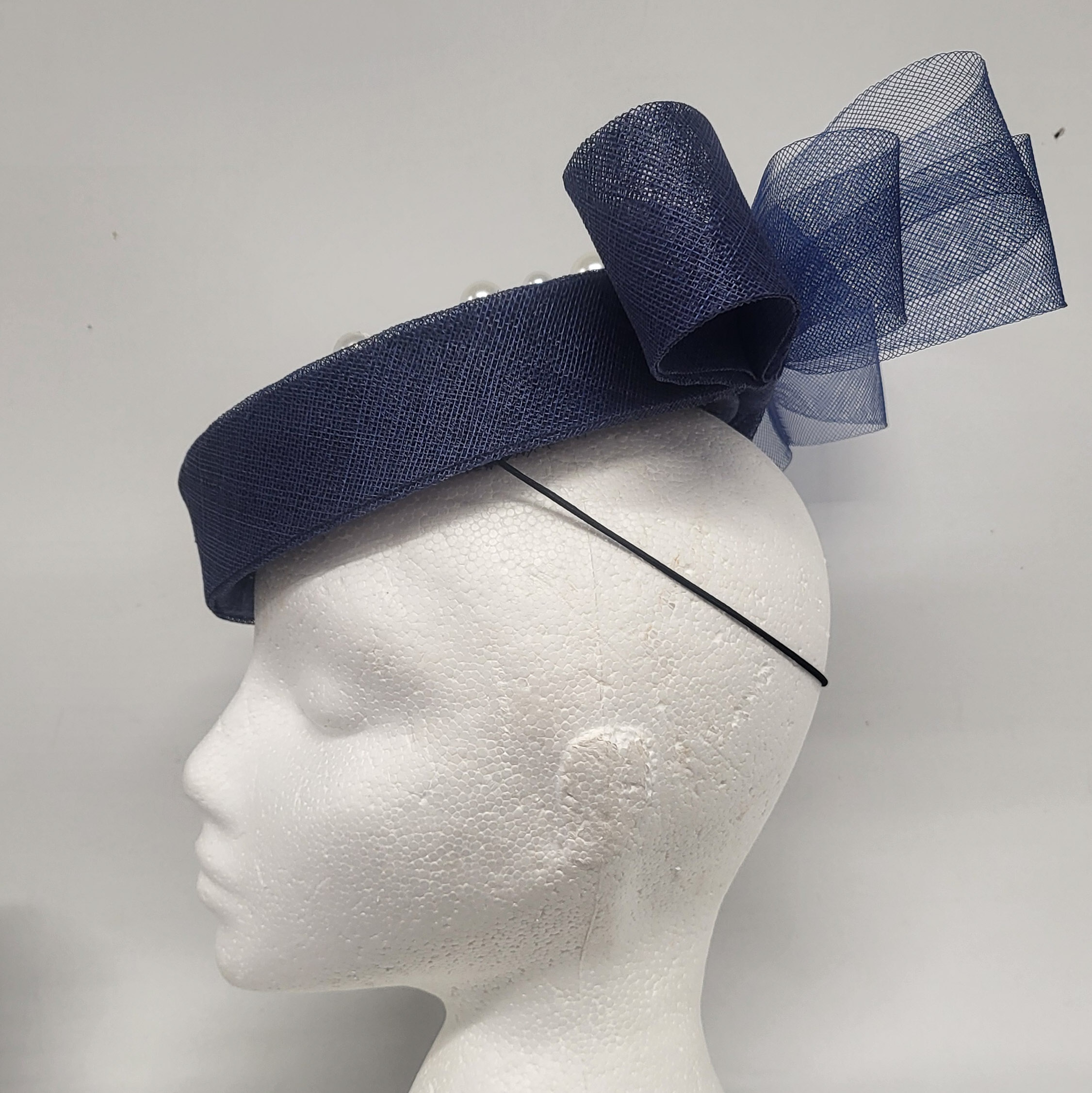EVANGELINE - NAVY AND PEARL PILLBOX FASCINATOR - Image 4